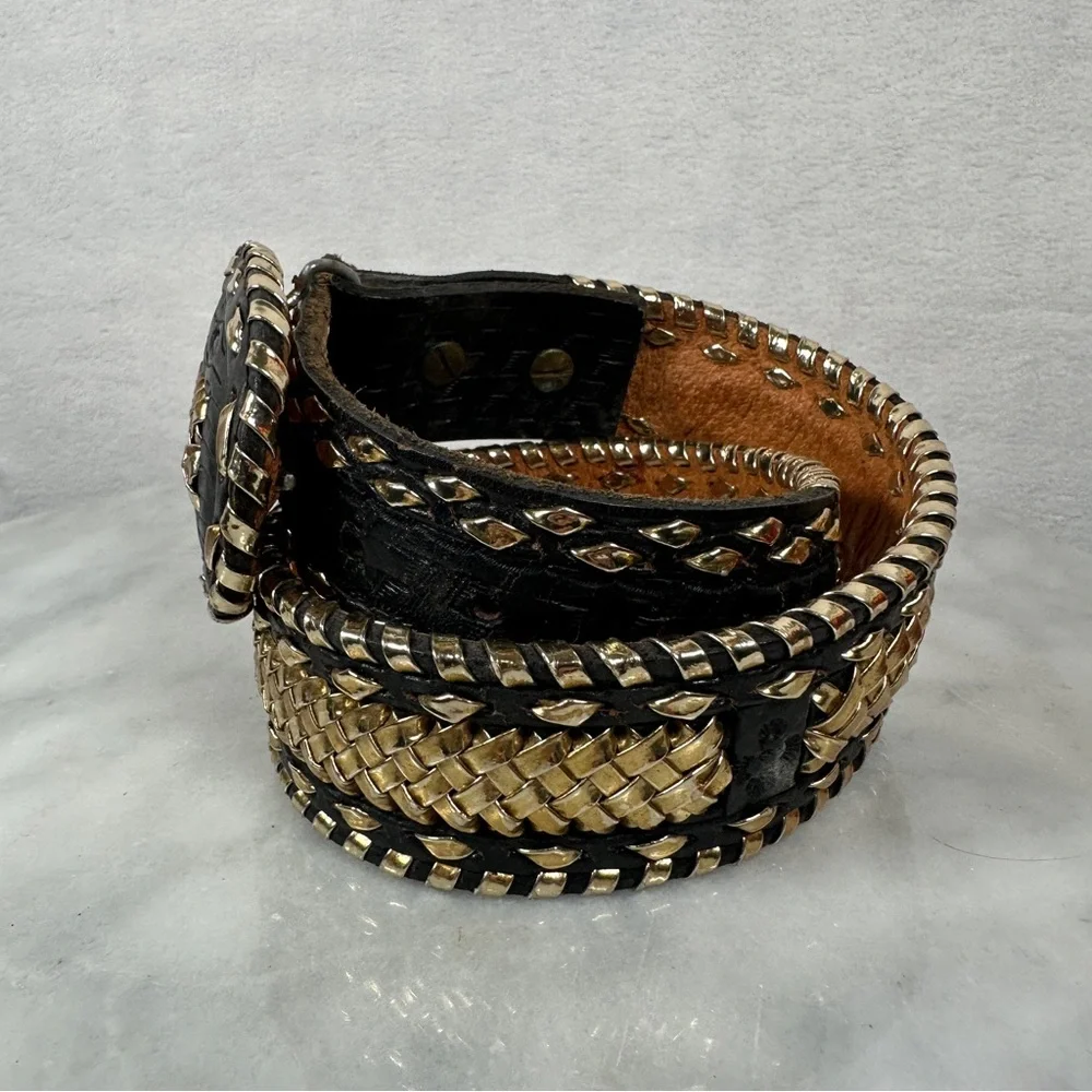 Vintage western Black and‎ Gold Woven leather Belt metallic